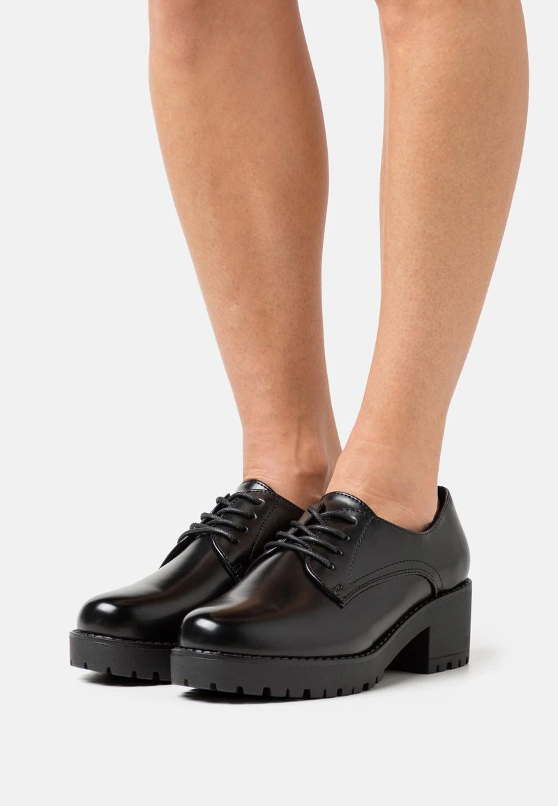Schnürpumps - Black