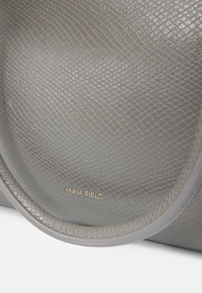 Anna Field Notebooktasche - 102 - Grey – Bild 4