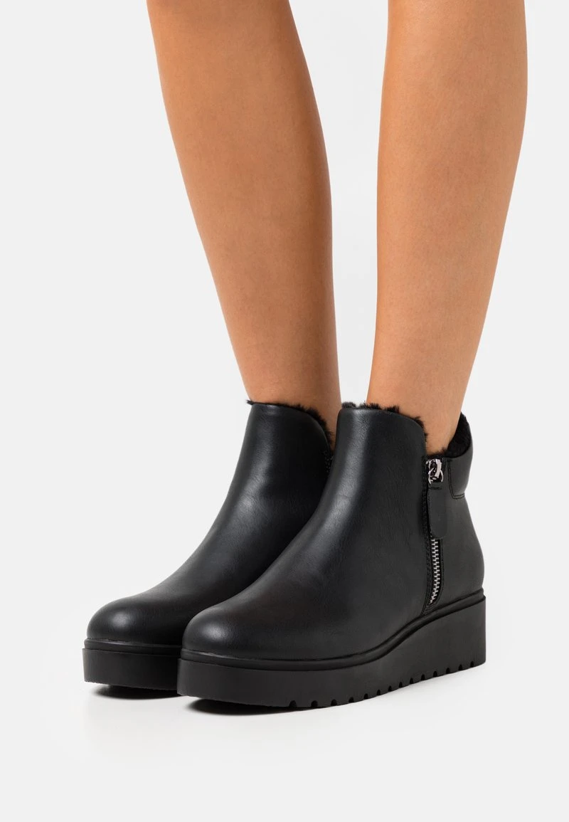 WINTER BOOTIES - Ankle Boot - Black